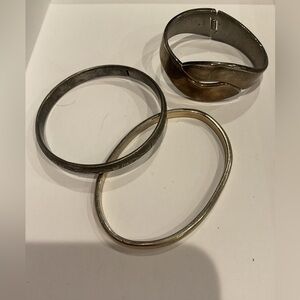 Gold Tone Unique Bangle Set